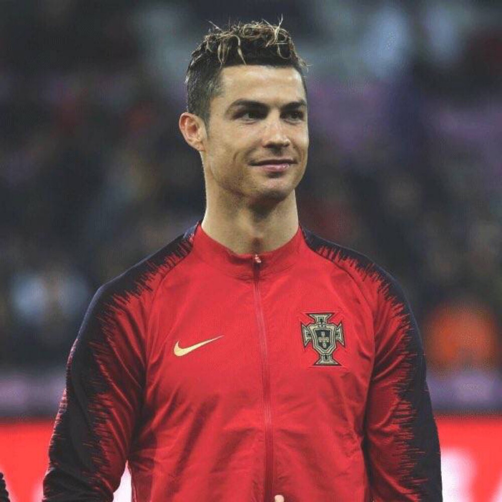 造访迈阿密国际，特雷泽盖晒与梅西合影：毋庸置疑的第一人