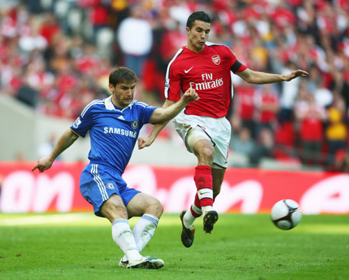 苏超奖杯由徐州企业使用3D打印打造，使用航天级钛合金