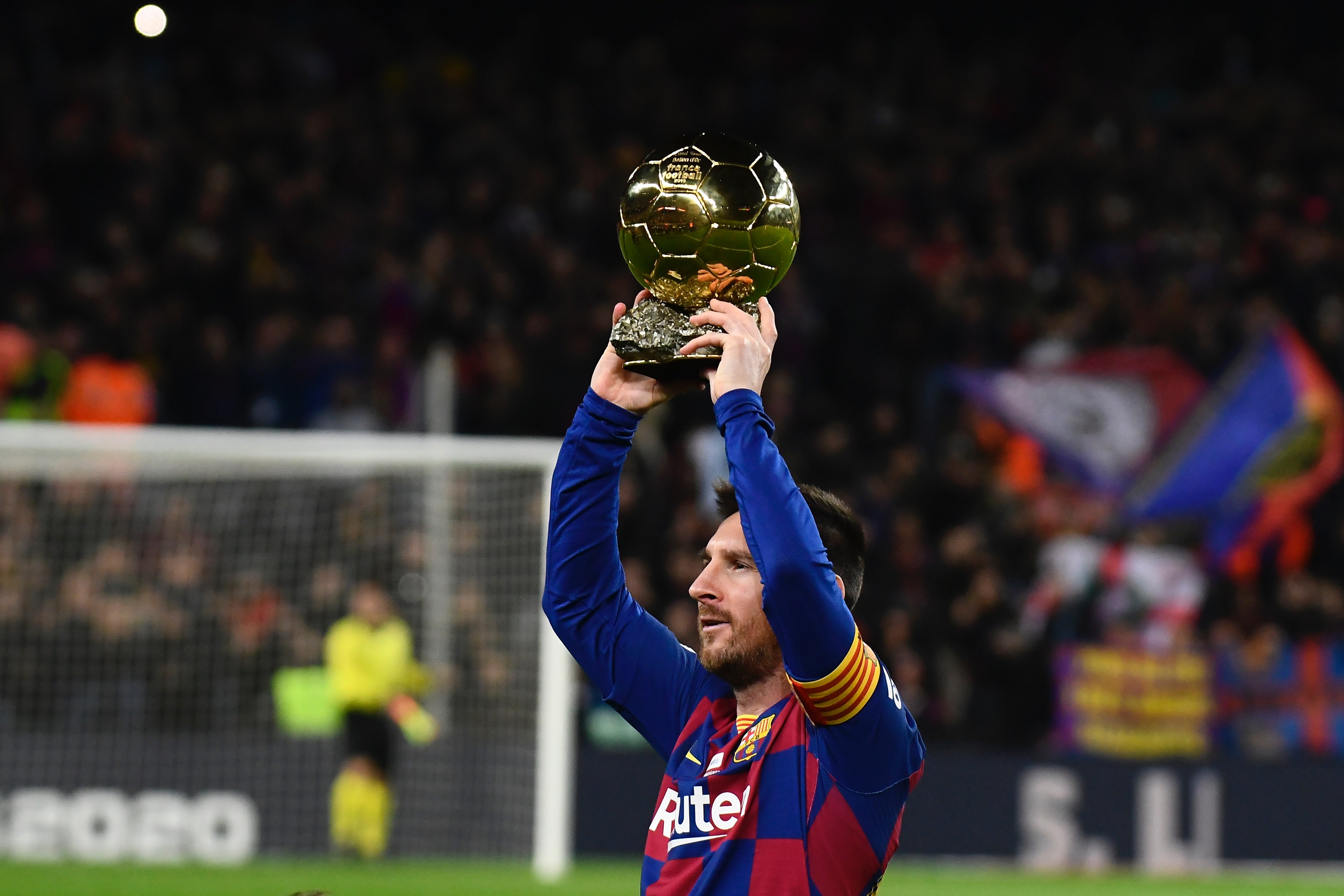 英超官方：这是理查利森在北伦敦德比中进球的慢放镜头（英超官方发布：理查利森北伦敦德比进球慢镜头回放）