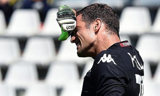 曼晚：巴莱巴在非洲杯遭遇伤病，若不严重曼联将继续追求他（曼晚：巴莱巴非洲杯受伤，若伤情无大碍曼联仍将推进引进）