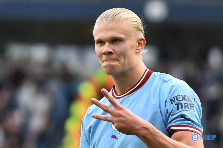 扬·库托：裁判在用红牌罚下队友之后比赛就非常难踢（扬·库托：队友被红牌罚下后，比赛踢得格外艰难）