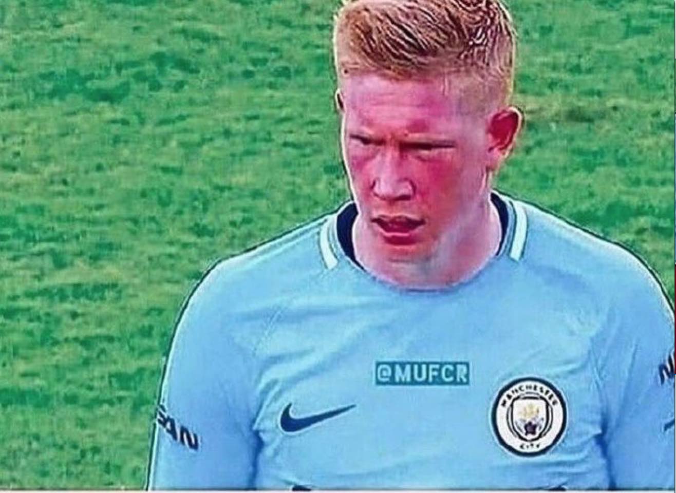 记者：穆西亚拉预计12月参加球队训练，预计1月才会复出参赛