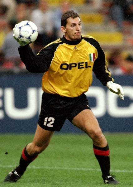 喷气机vs悉尼首发：泰勒PK图雷，霍尔曼、亚当斯出战（喷气机战悉尼首发公布：泰勒对决图雷，霍尔曼、亚当斯在列）