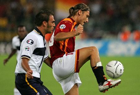 欧文突破防守连续得分