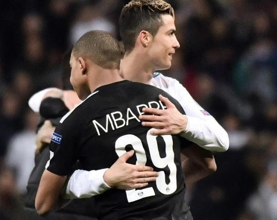 内维尔：C罗也做过类似的事情，理解双方的立场（内维尔：C罗也有过类似举动，我理解双方立场）